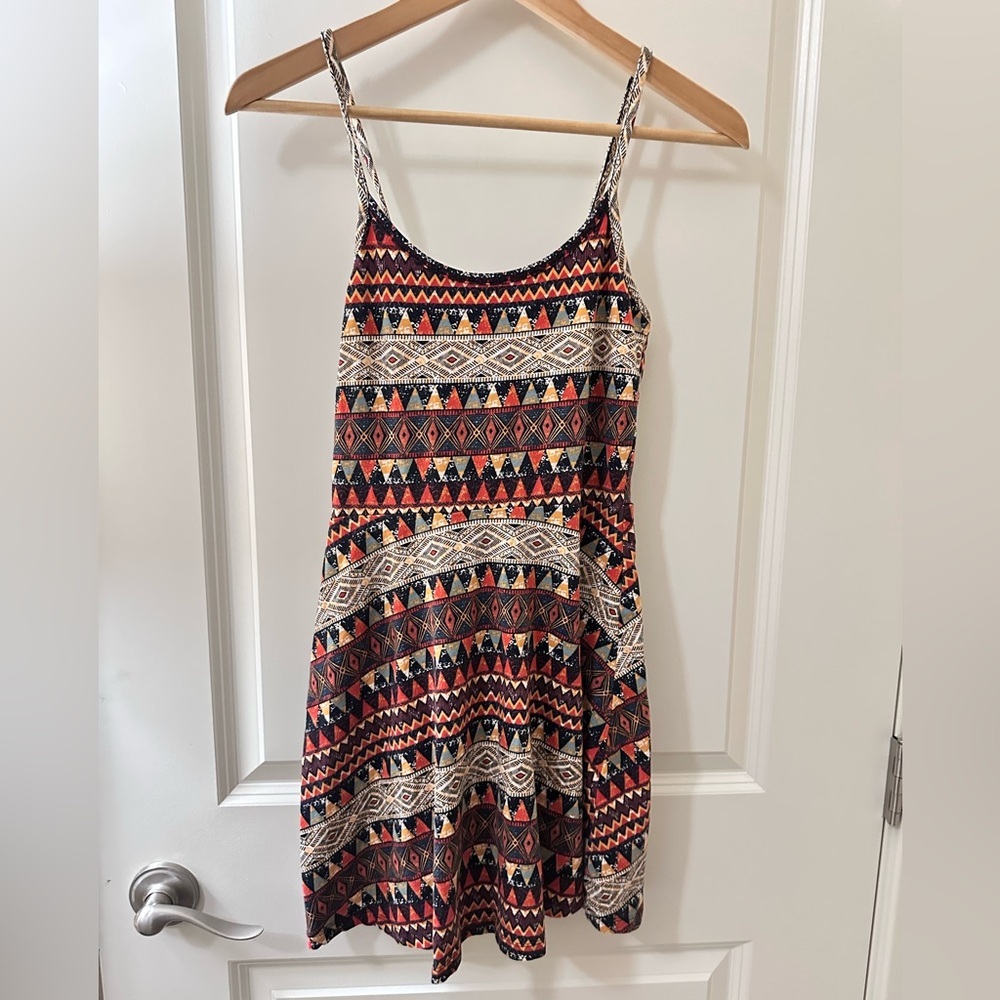5/$25 Forever 21 Summer Dress - Picture 2 of 7